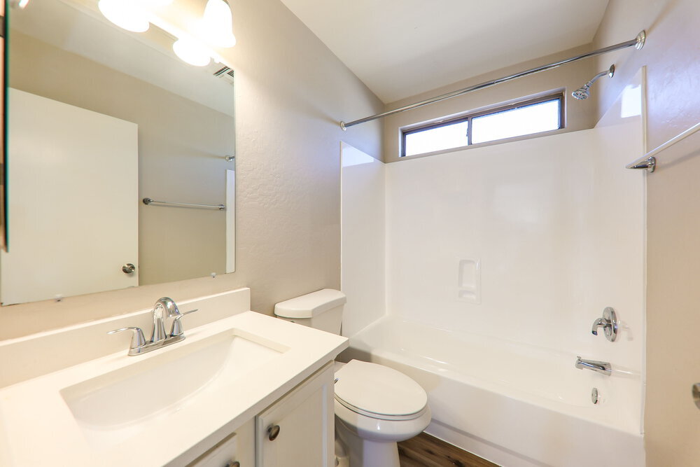 Building Photo - 12329 W Windrose Dr