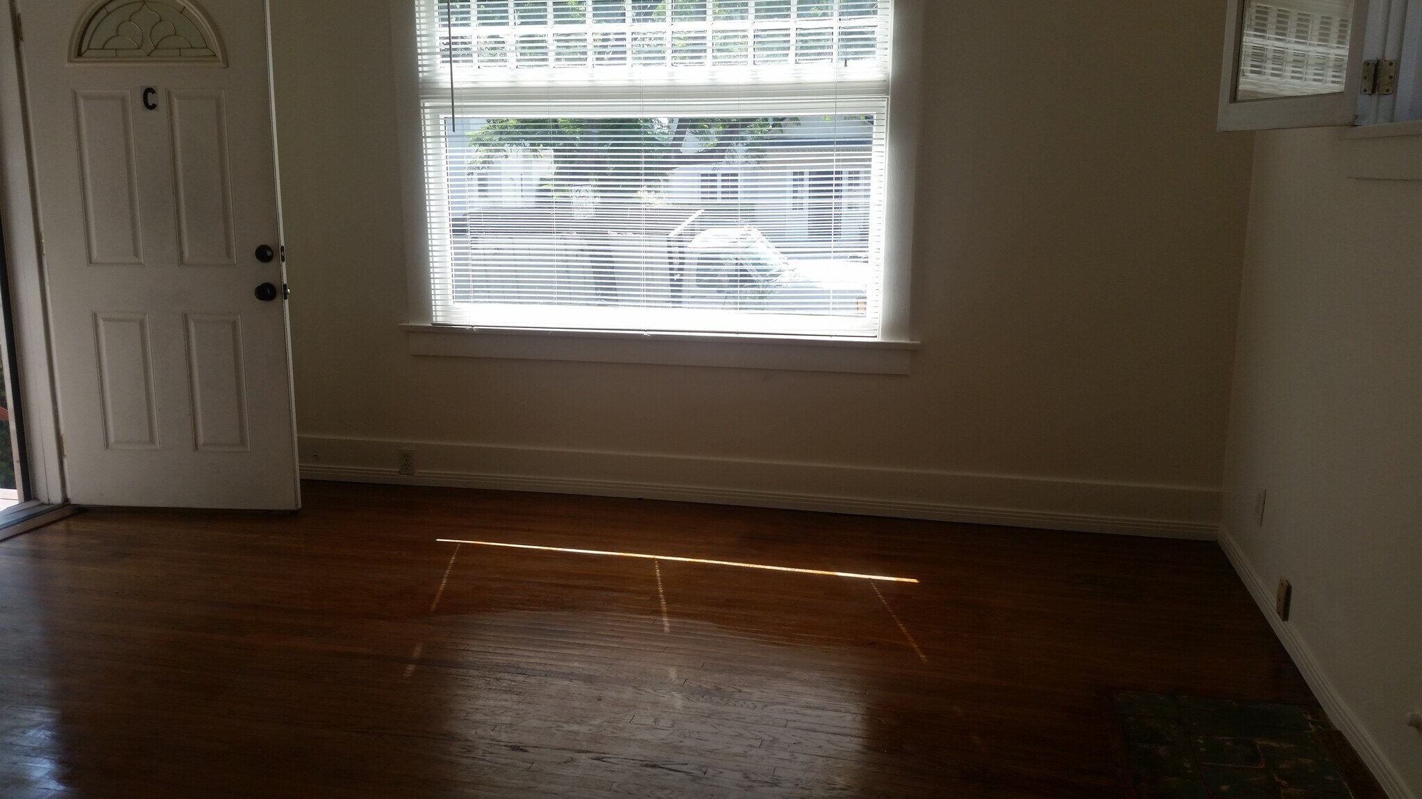 Building Photo - 837 N La Fayette Park Pl