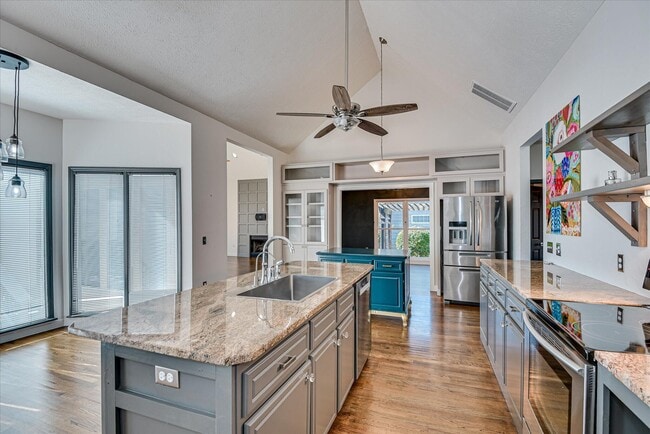 Building Photo - 133 Sweet Gum Ln