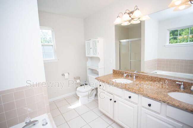 Building Photo - 24 Kathryn Ct