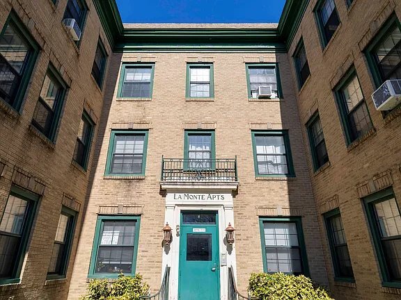 Building Photo - 109 Chestnut St