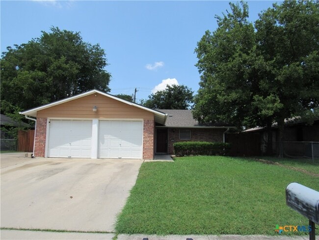 Primary Photo - 1205 Arkansas Ave