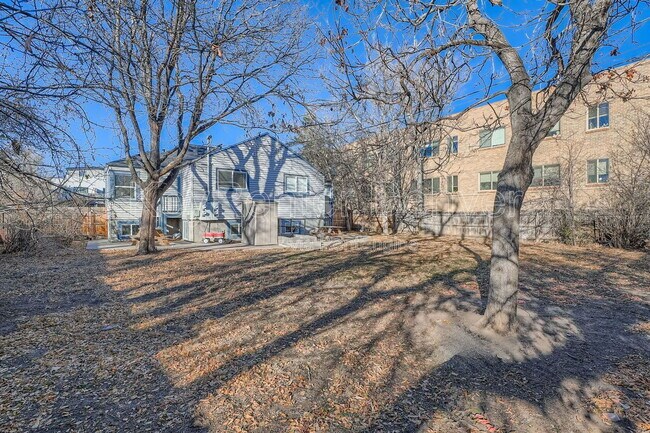 Building Photo - 1458 Ivy St