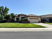 Building Photo - Three Bedroom Two Bathroom Home - NEW PRICE