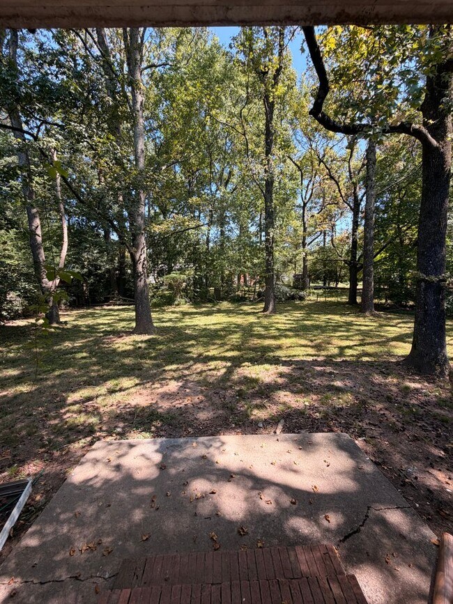 Building Photo - 6108 Castle Ct