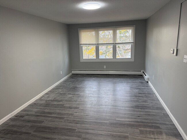 Interior Photo - Hillside Gardens