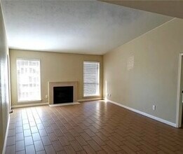 Building Photo - 7400 Bellerive Dr