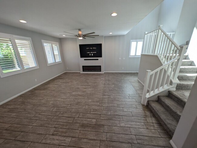 Building Photo - 8096 Skye Roar Ct