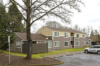 Building Photo - Linn Haven