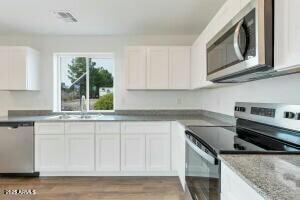Building Photo - 20526 E Cedar Canyon Dr