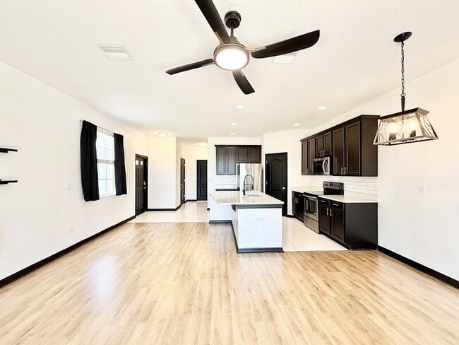 Building Photo - 4978 White Sanderling Ct