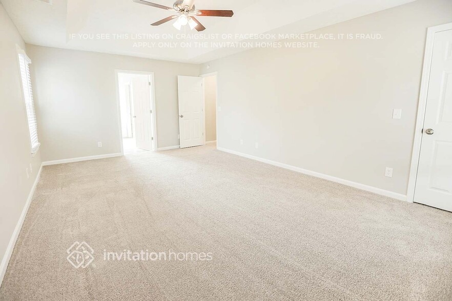 Building Photo - 17 Hollow Springs Ln