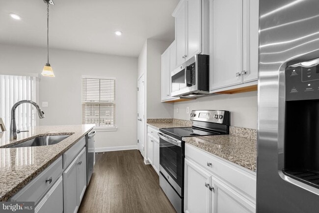 Building Photo - 148 Fletcher Cir