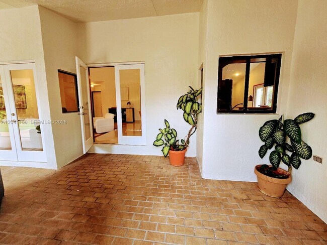 Building Photo - 15630 SW 46th Terrace
