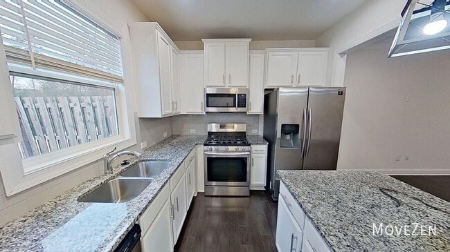 Building Photo - 203 Hartland Pl