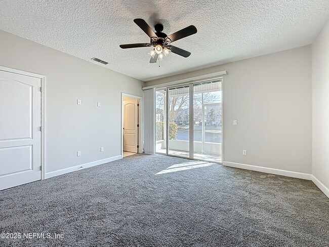 Building Photo - 4320 Ellipse Dr