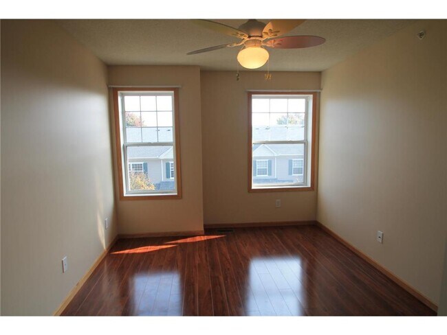 Building Photo - 2495 121st Cir NE