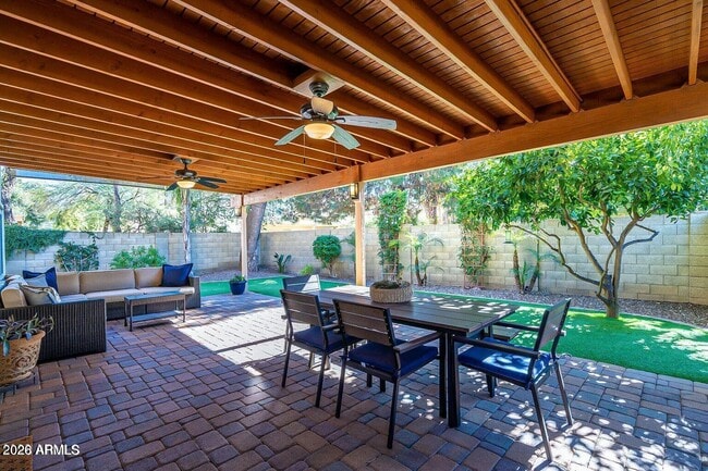 Building Photo - 9145 E Jenan Dr