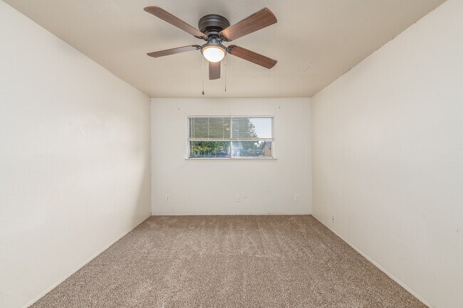 Bedroom 2 - 1816 E Tucker Blvd