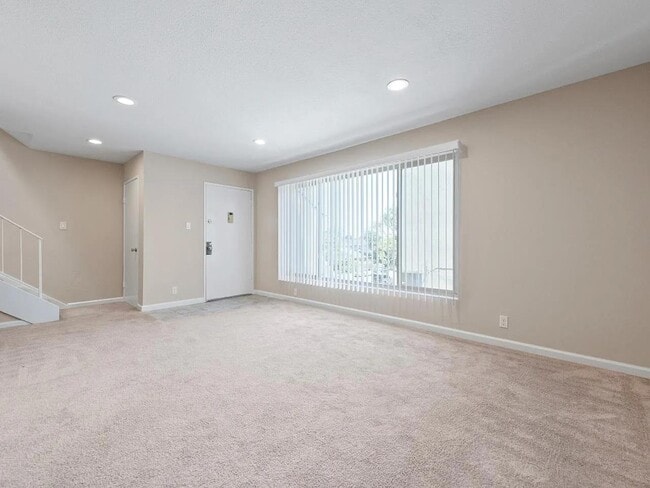 Building Photo - 460 Auburn Way