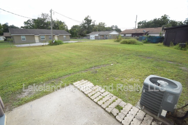 Building Photo - 115 Leelon Rd