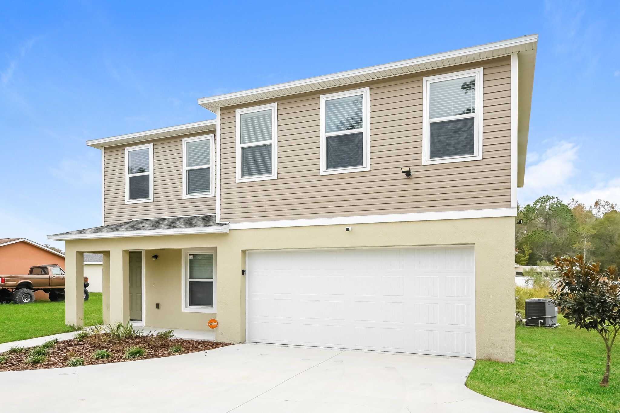 Building Photo - 113 Talavera Ln
