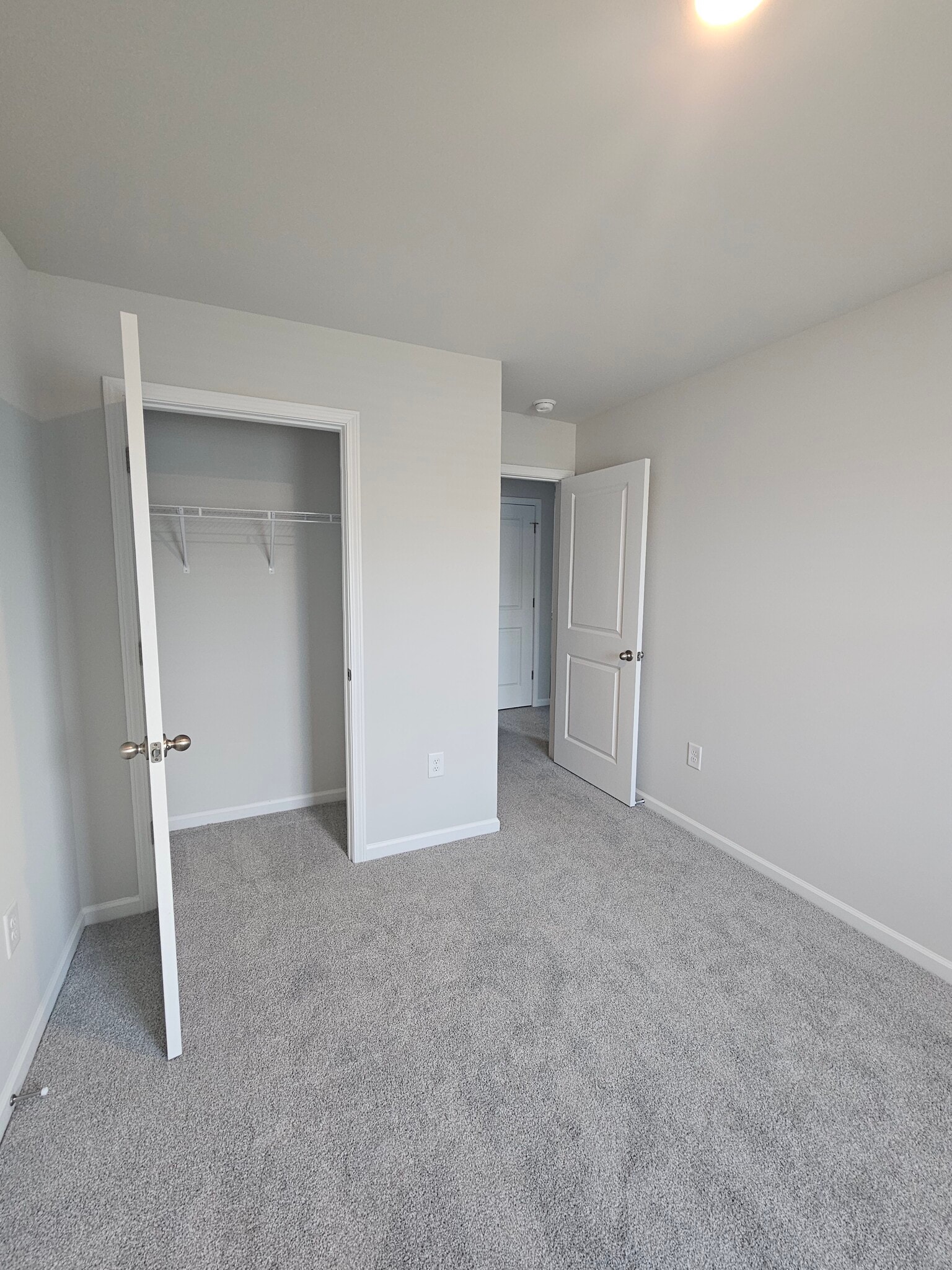 Building Photo - 4215 High Glen Dr