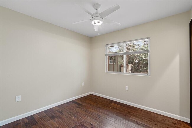 Building Photo - 6202 Hillston Dr
