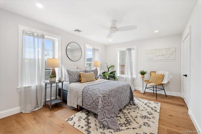 Building Photo - 32 Ackerman St