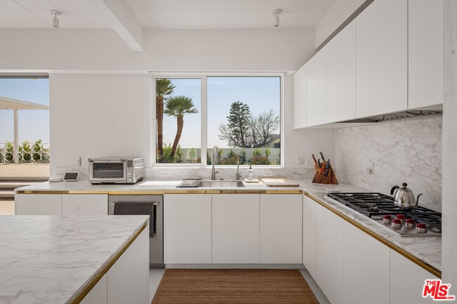 Building Photo - 1227 Tellem Dr