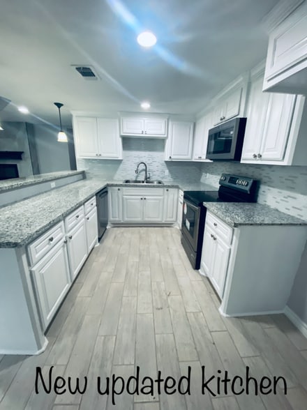 Building Photo - 218 3 Rd St