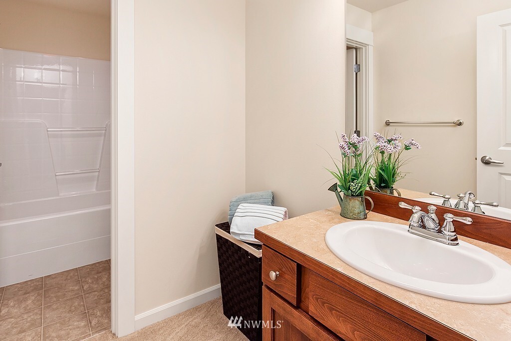 Bathroom 2 - 964 4th Ave NE