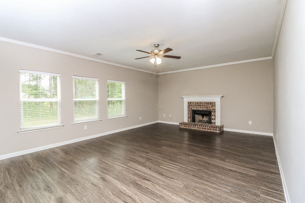 Building Photo - 634 Fieldcrest Dr