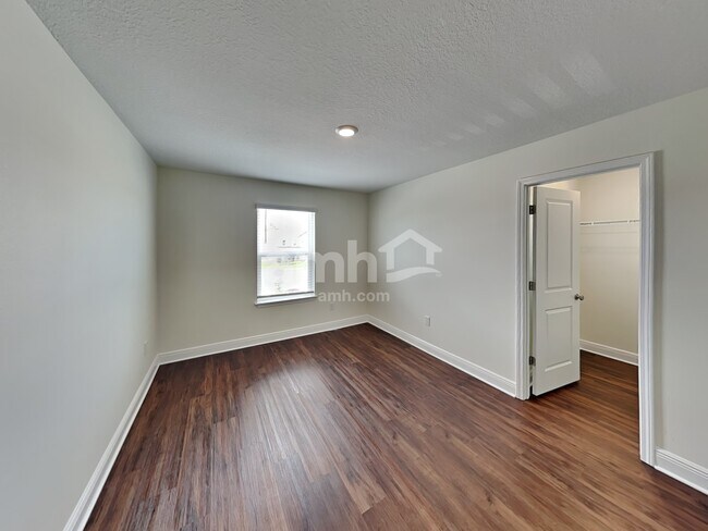 Building Photo - 20591 Calla Lily Dr