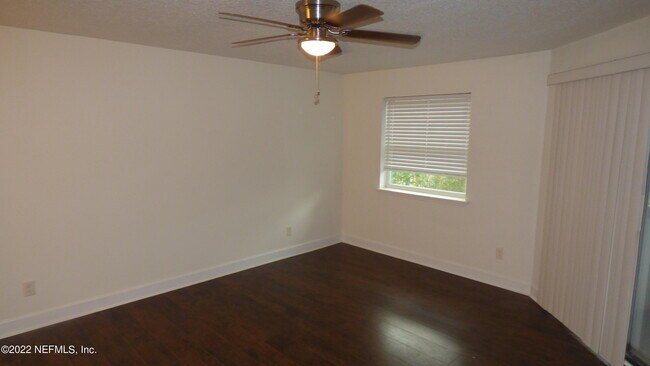 Building Photo - 5615 San Juan Ave