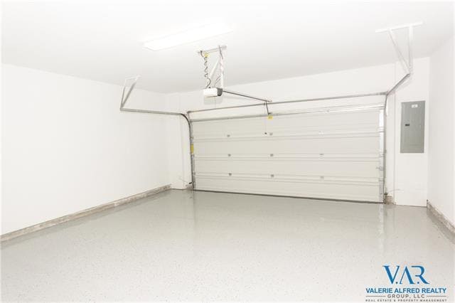Building Photo - 2221 Jameson Ln