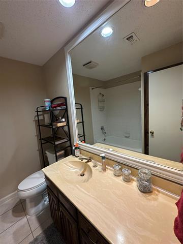 Building Photo - 412 Dillard Ln