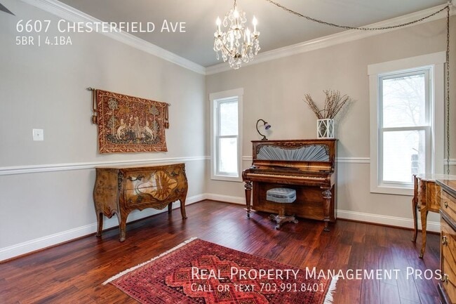 Building Photo - 6607 Chesterfield Ave