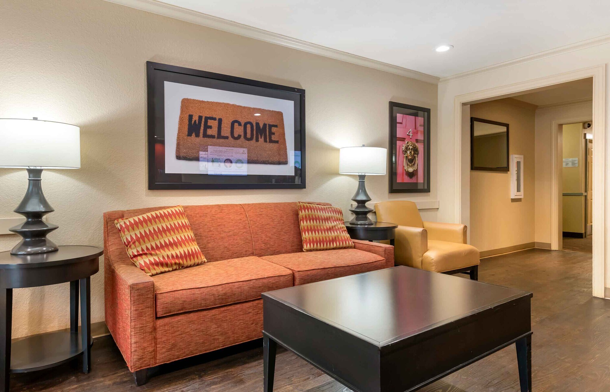 Building Photo - Furnished Studio-Daytona Beach - Internati...