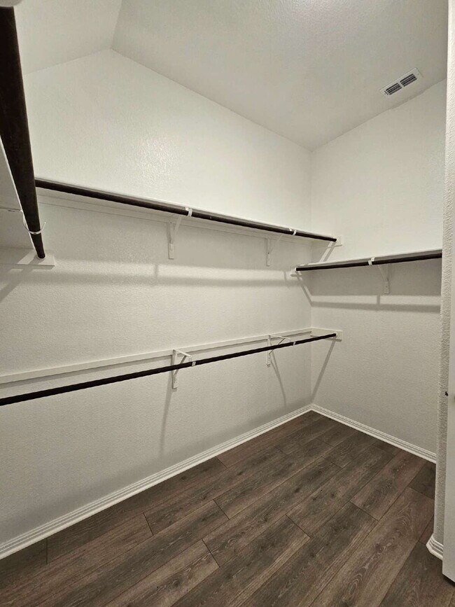 Building Photo - Gorgeous First Time Rental, 4 bed, 3 full bath with flex room which could be used as a 5th bedroo...