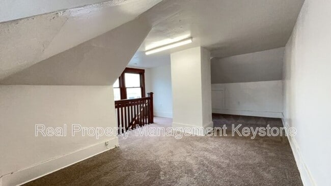 Building Photo - 709 Woodward Ave