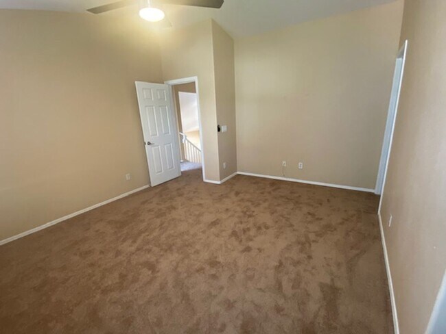 Building Photo - FOR LEASE – 3 BEDROOM, 2.5 BATH TWO STORY HOME WITH COMMUNITY POOL