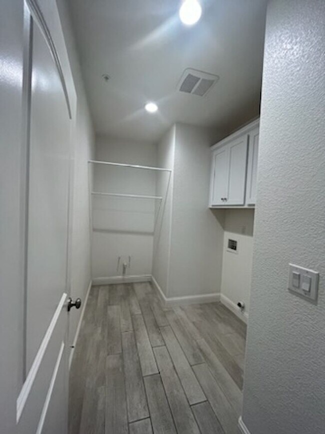 Building Photo - Solar powered open concept home located in...