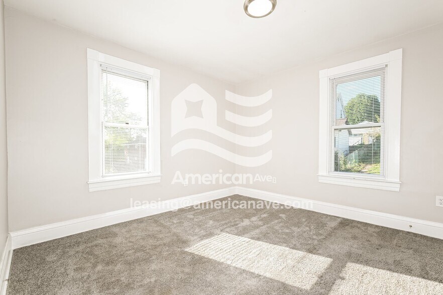 Building Photo - 303 Shady Ave