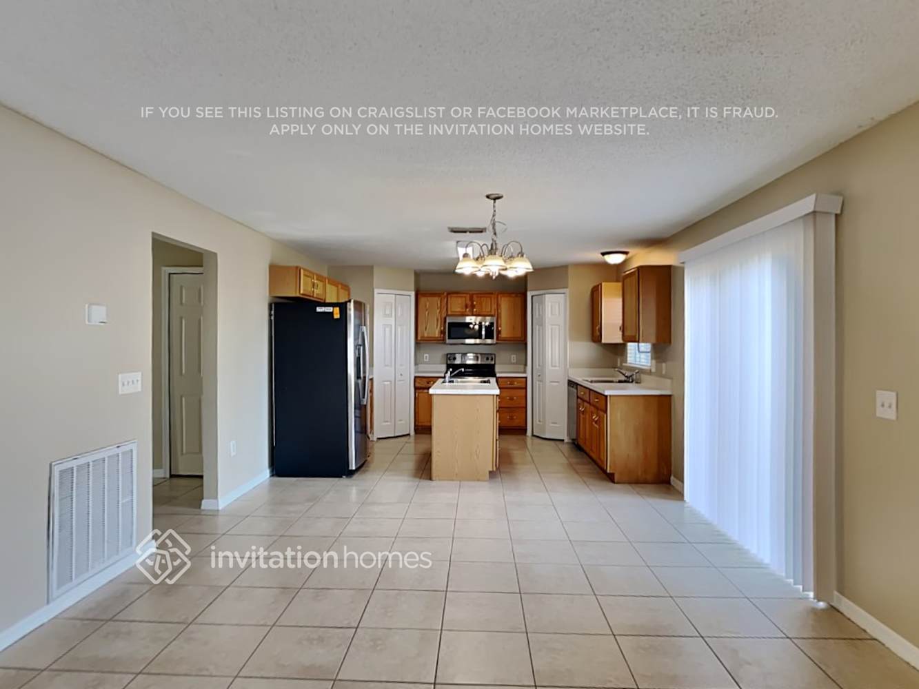 Building Photo - 833 Sun Ridge Village Dr