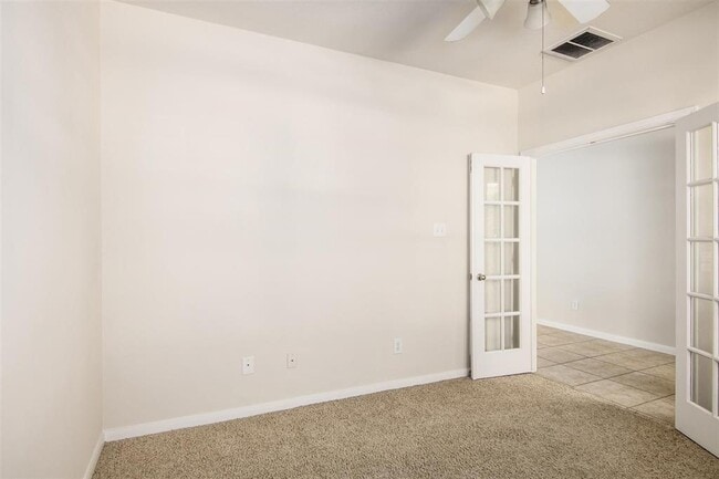 Building Photo - 25609 Tiverton Forest Ct