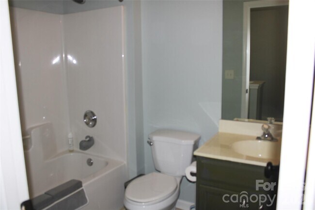 Building Photo - 9446 Cadman Ct