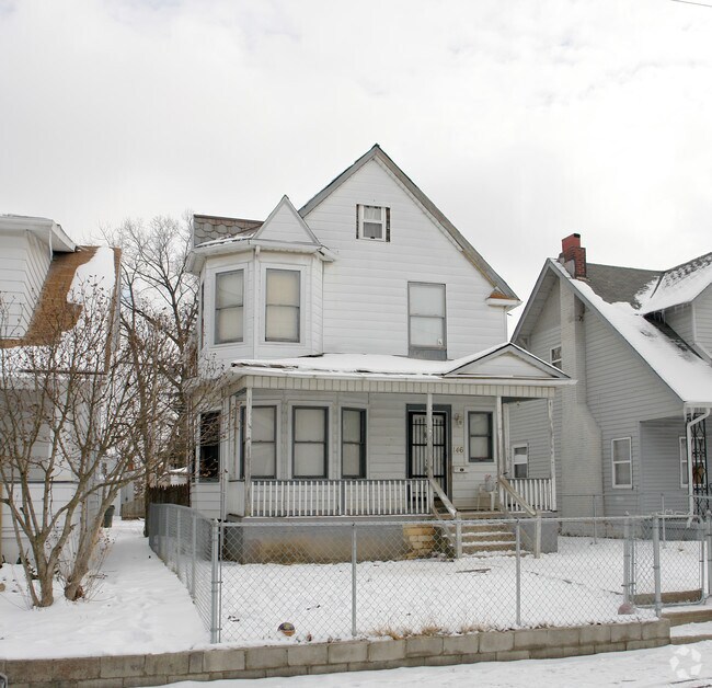 Building Photo - 146 S Ogden Ave