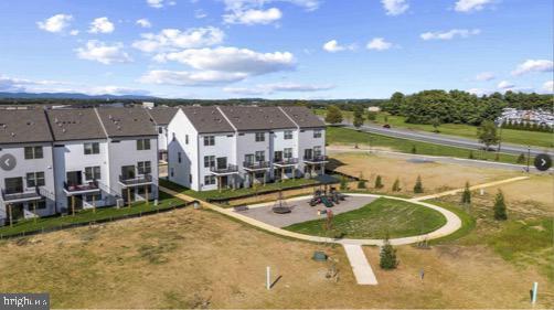 Building Photo - 329 Ensemble Wy