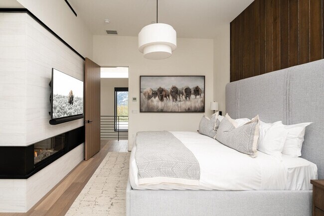 Building Photo - 5 Thistle Way